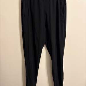 Lululemon Women's Black Tapered Lightweight High-Rise Jogger Pants Small